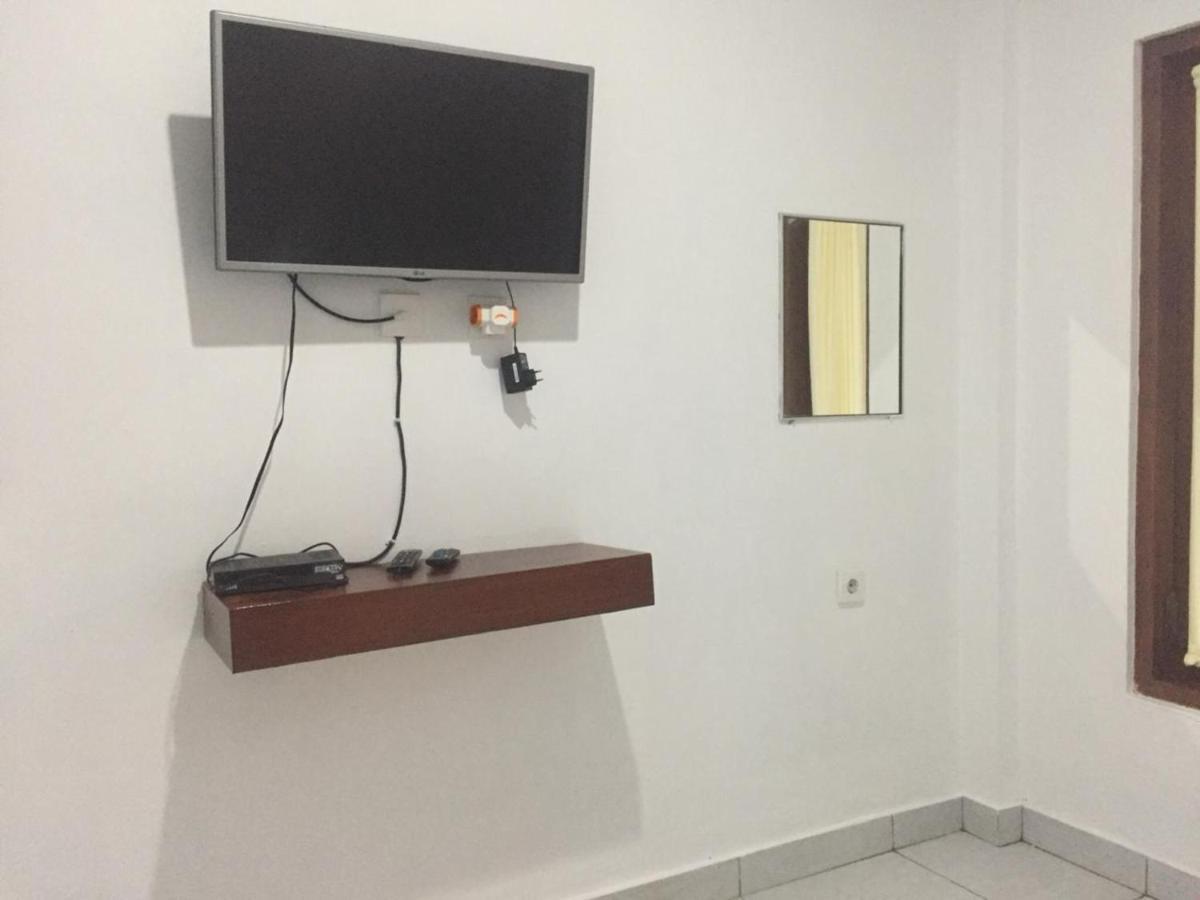 Pondok Sariqu Hotel Legian  Bagian luar foto