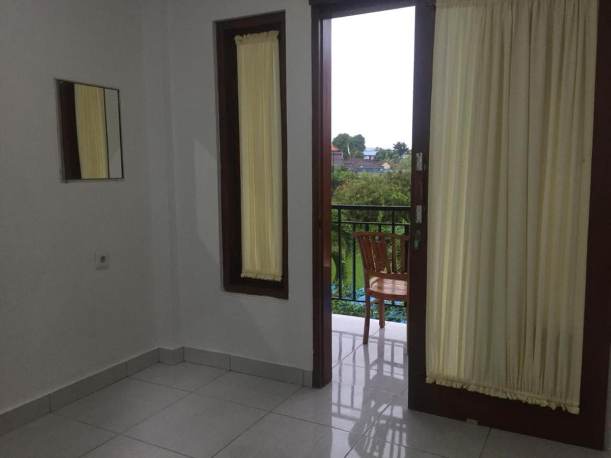 Pondok Sariqu Hotel Legian  Bagian luar foto